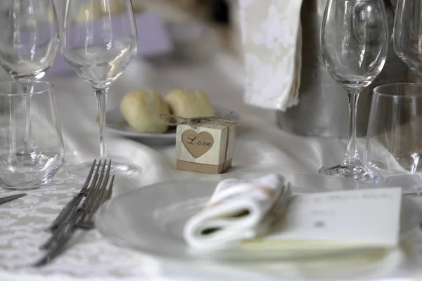 Ensemble Table Avec Espace Réservé Avec Mot Amour — Photo