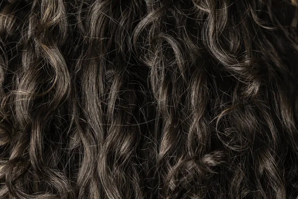 Zblízka Makro Pohled Tmavě Hnědé Vlasy Dívky Kudrnatými Zámky Vyplňující — Stock fotografie