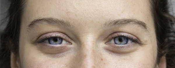 Mulher Rosto Com Olhos Cor Azul Fechar — Fotografia de Stock