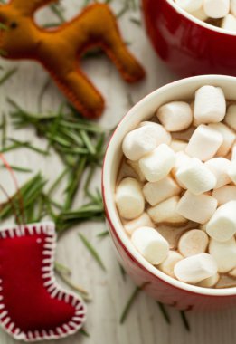  Kakao ve şekerleme bir fincan