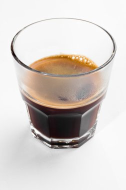  Bir bardak kahve espresso