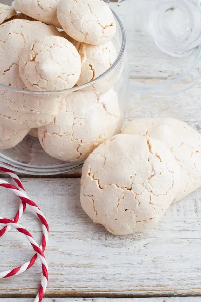 Meringue en cadeau lint — Stockfoto