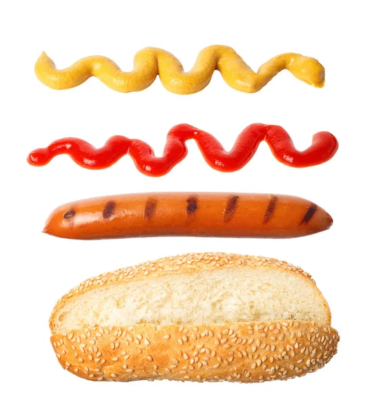 Hot dog ingredience ve vzduchu — Stock fotografie