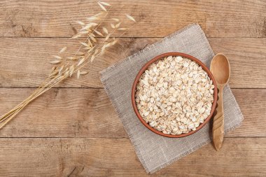 yulaf ezmesi üzerinde tablo Üstten Görünüm