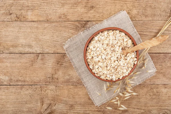 yulaf ezmesi üzerinde tablo Üstten Görünüm