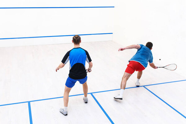 squash players back view