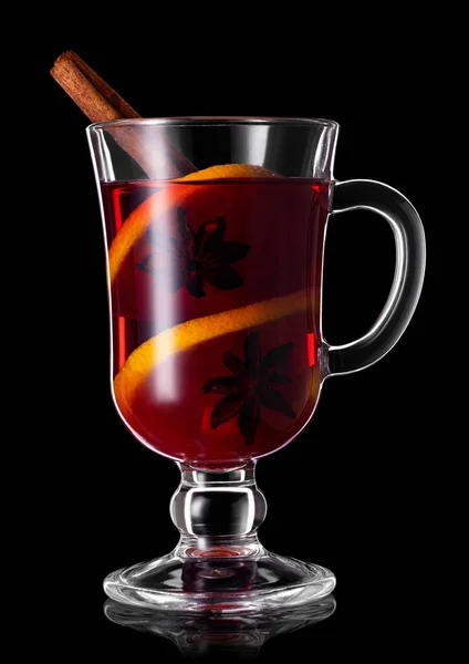 Glühwein isoliert — Stockfoto