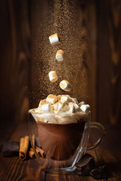 Hot chocolate or cocoa in cup — Stock Photo, Image
