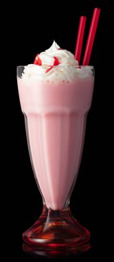 Bardakta çilekli milkshake.