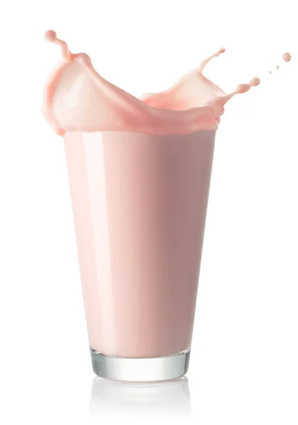 Mleko truskawkowe w szkle — Zdjęcie stockowe