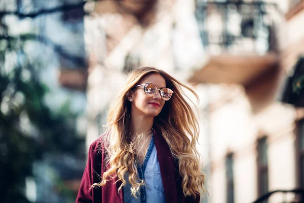 Conceito Moda Feminina Cintura Livre Até Retrato Jovem Bela Mulher — Fotografia de Stock