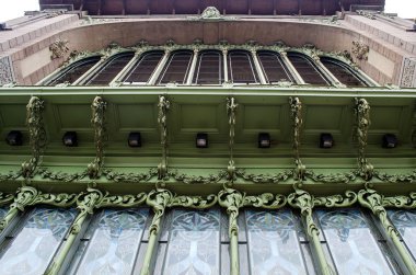 St. Petersburg için seyahat. Nevsky duvara bir parçası 
