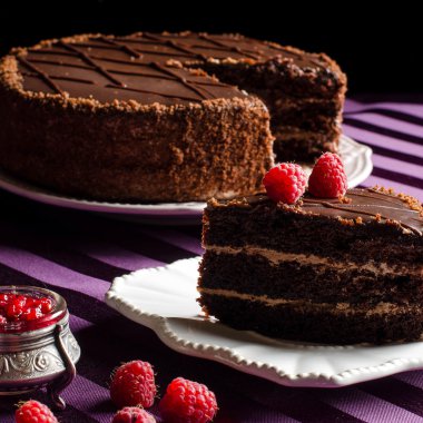 Tatlılar ve tatlılar. Çikolatalı kek.