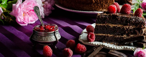 Sladkosti a dezerty. Čokoládový dort. — Stock fotografie