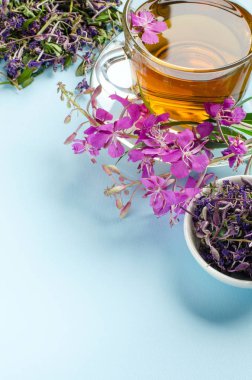 Fireweed yapılan çay. Bitkisel çay. Şifalı bitkiler.