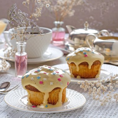 Kek ile ikindi çayı