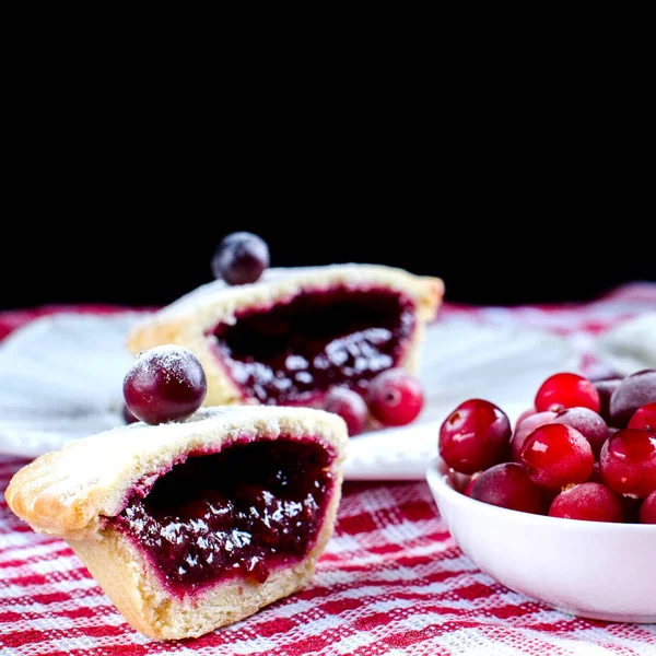 Les morceaux de tarte aux canneberges . — Photo