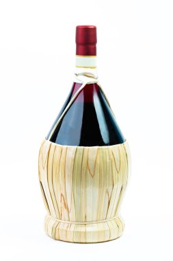 Şişe/damacana beyaz arka plan üzerinde izole şarap