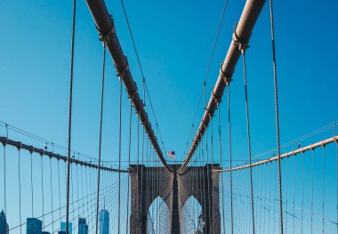Brooklyn Köprüsü nden yaya patika görüntüleyin. Brooklyn Köprüsü olan Manhattan ve Brooklyn semtleri birbirine bağlayan ve dünyanın en büyük asma köprü biridir..