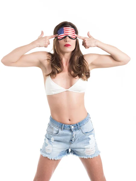 Młoda Kobieta Ubrana Glo Eyemask Koncepcja American Dream Białym Tle — Zdjęcie stockowe