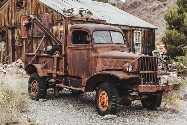 Antiguo Camión Coches Oxidado Vintage Abandonado Desierto —  Fotos de Stock