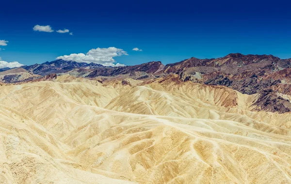 Vista Panorámica Las Tierras Baldías Lodo Arcilla Zabriskie Point Parque — Foto de Stock