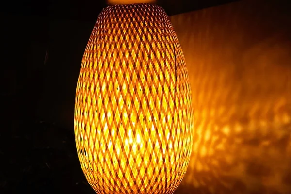 Lâmpada laranja oval moderna — Fotografia de Stock