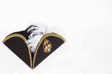 tanınmaz beyaz bir arka plan üzerinde