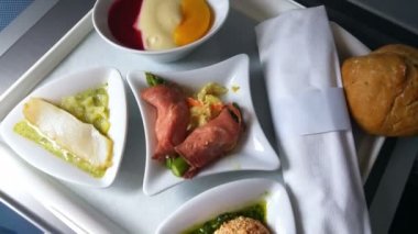 Havayolu seyahat Öğle Yemeği.