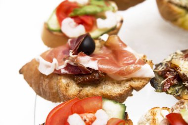 bir sandviç et ve peynir ile