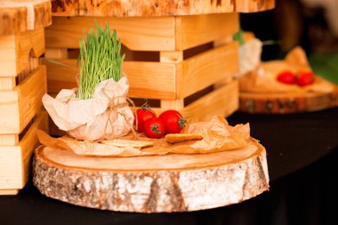 bir ahşap stand snacks hizmet