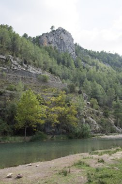 Montanejos Köyü geçen Mijares Nehri