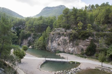 Montanejos Köyü geçen Mijares Nehri