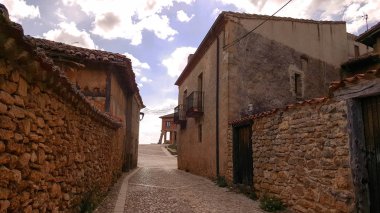 Köy, Calatanazor içinde Soria içinde