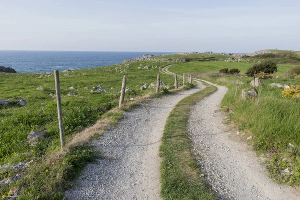 Promenade le long de la Buelna — Photo