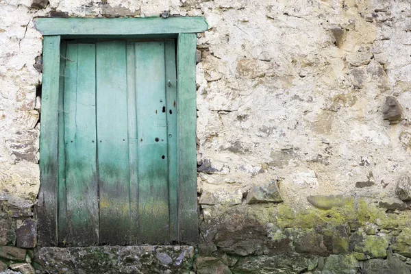 Una puerta verde — Foto de Stock