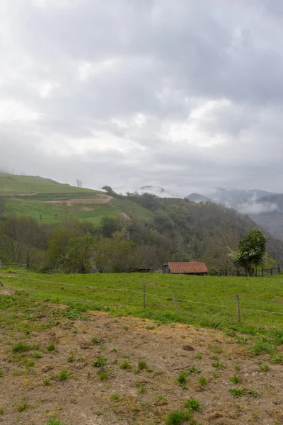 Il villaggio di Cambarco — Foto Stock