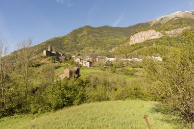 Broto manzara pyrenees içinde