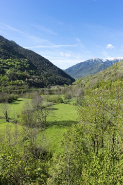 Broto manzara pyrenees içinde