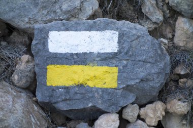 Bir yol takip işareti