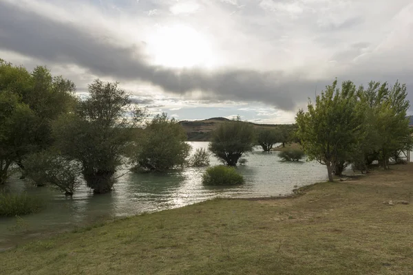 Alloz reservoaren i Lerate — Stockfoto