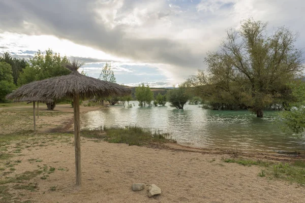 Lerate Alloz rezervuar