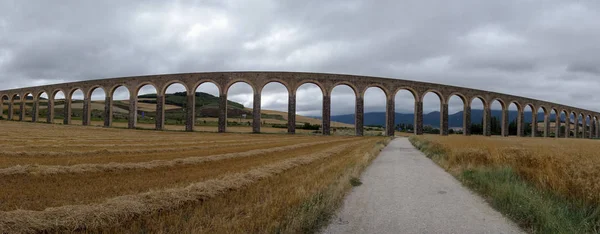 Rzymski akwedukt w Navarra — Zdjęcie stockowe