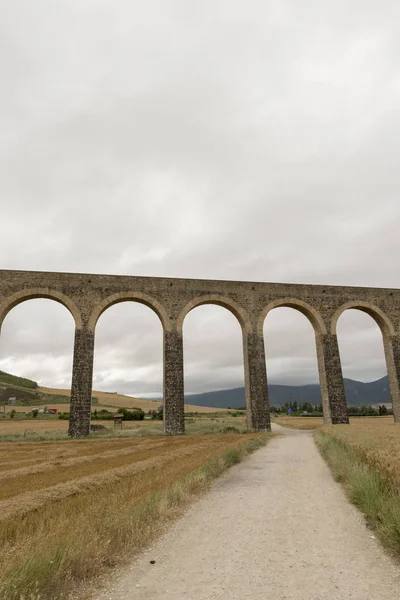 Rzymski akwedukt w Navarra — Zdjęcie stockowe