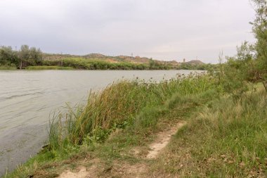 Nehir Ebro