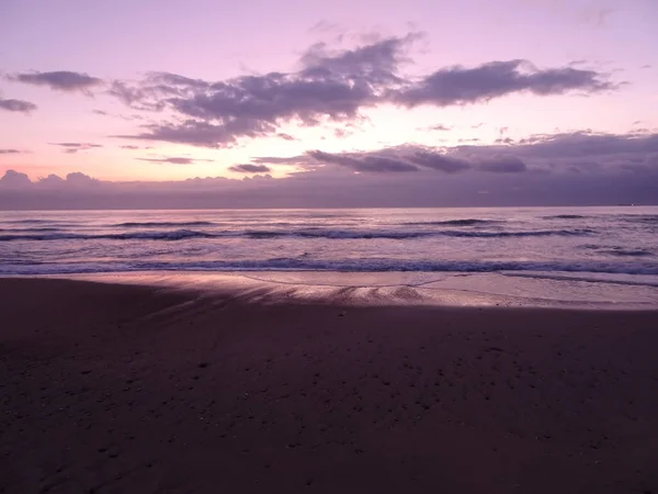 A costa de Benicasim ao nascer do sol, Castellon — Fotografia de Stock