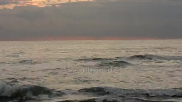 La costa de Benicasim al amanecer — Vídeo de stock