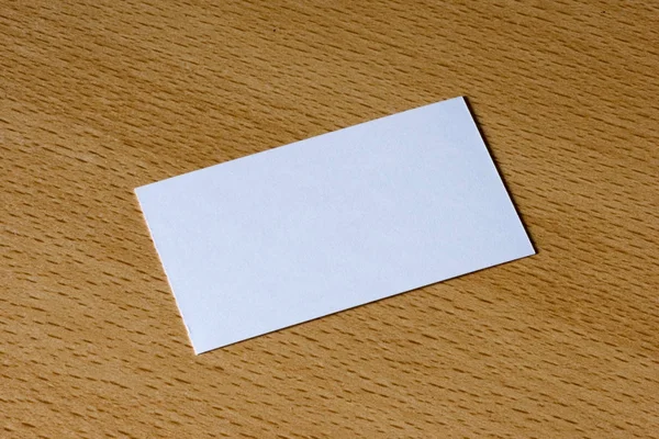 Eine weiße Karte — Stockfoto