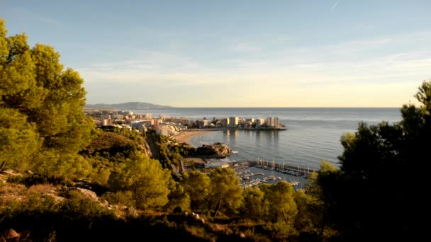 The coast of Oropesa del Mar — Stock Video