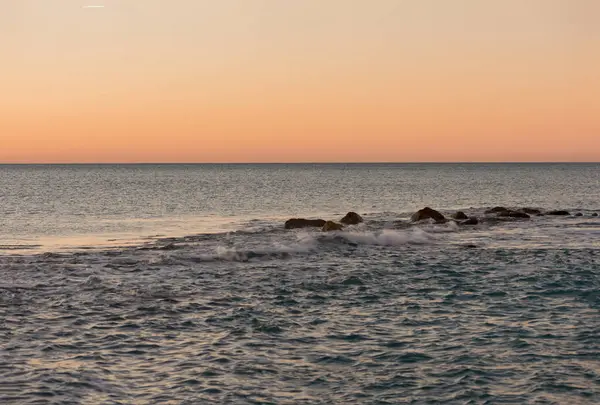 La côte de Benicasim au lever du soleil, Castellon — Photo